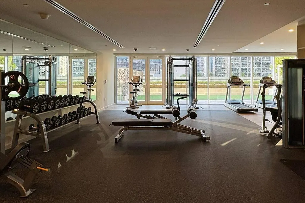 Waves - Canal-View Elegance 1Br Apt In Reva Residences Dubai