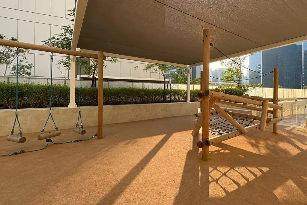 Appartement Waves - Canal-View Elegance 1Br Apt In Reva Residences Dubai